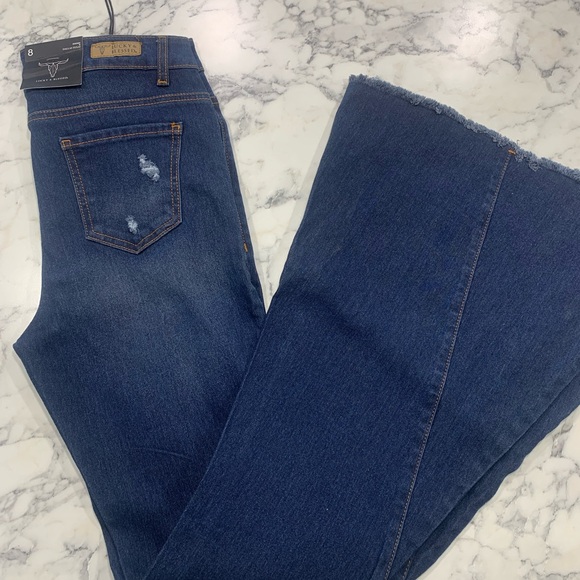 Lucky & Blessed Blue Denim super wide flare Jeans size 8L - Picture 2 of 2